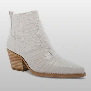Sam Edelman Winona White Croc Booties 7.5